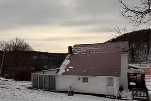 2211 Barr Slope Rd, Green/Commdre/Prchse, PA 15728 - Photo 3