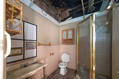 221 5th St, Ellwood City, PA 16117 - Photo 17