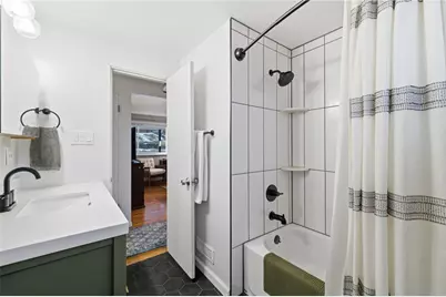 870 Middle Rd, Baldwin Twp, PA 15234 - Photo 17