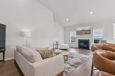 332 Red Bud Ln, South Strabane, PA 15301 - Photo 5