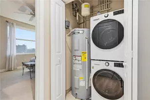 5570 Centreavenue, Pittsburgh, PA 15232 - Photo 23