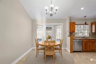 118 Vista Dr, Cecil, PA 15317 - Photo 5