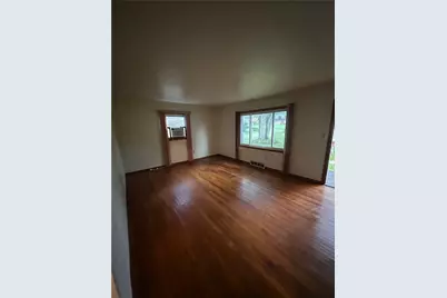 880 Wheatland Rd, Shenango Township, PA 16159 - Photo 5