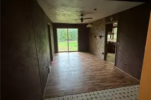 880 Wheatland Rd, Shenango Township, PA 16159 - Photo 7
