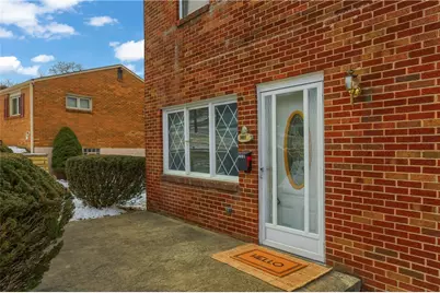 3091 Woodridge Dr, Pittsburgh, PA 15227 - Photo 5