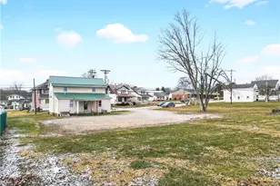 312 S Vine St, Carmichaels-Cumberland, PA 15320 - Photo 23