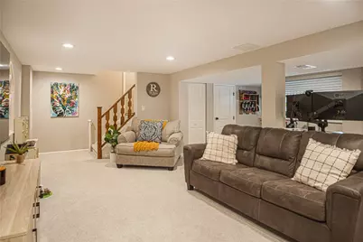 8748 Prescott Dr, Pittsburgh, PA 15237 - Photo 21