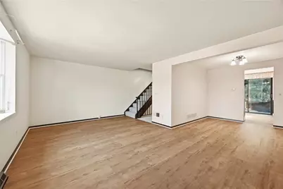 38 Hiland Valley Ct #C, Ross Twp, PA 15229 - Photo 7