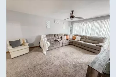 547 Lucia Dr, Wilkins Township, PA 15221 - Photo 3