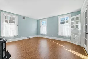 701 Bank St, Bridgeville, PA 15017 - Photo 17