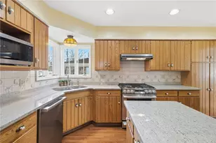 701 Bank St, Bridgeville, PA 15017 - Photo 23