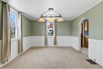 6709 Monroe Ave, West Mifflin, PA 15122 - Photo 9