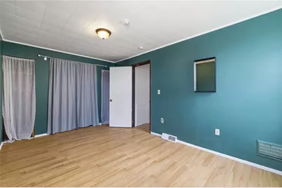 6709 Monroe Ave, West Mifflin, PA 15122 - Photo 19