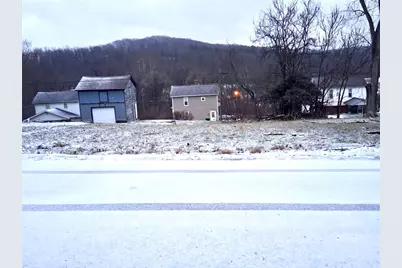 124 Academy Lane, Mount Pleasant Township, PA 15685 - Photo 5