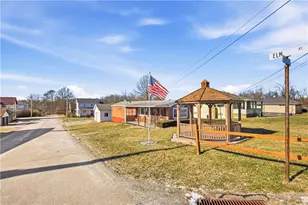 401 Jennings Ave, Scottdale, PA 15683 - Photo 17