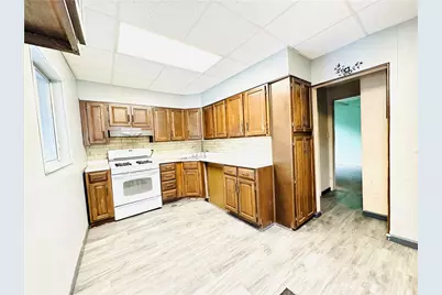 17 Arnold St, Pittsburgh, PA 15205 - Photo 3