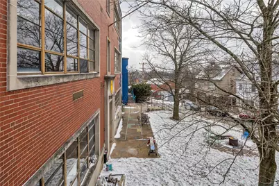 4072 Franklin Rd, Pittsburgh, PA 15214 - Photo 11