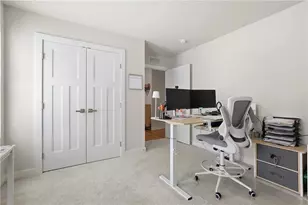 142 Olivia Dr, Center Township, PA 15061 - Photo 23