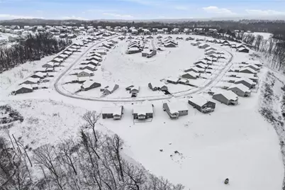 142 Olivia Dr, Center Township, PA 15061 - Photo 47