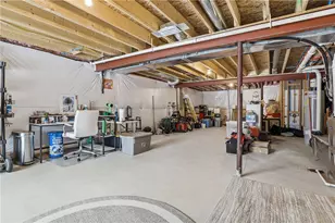 142 Olivia Dr, Center Township, PA 15061 - Photo 35