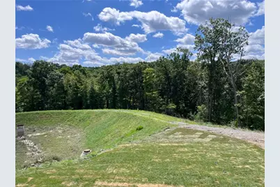 142 Olivia Dr, Center Township, PA 15061 - Photo 43