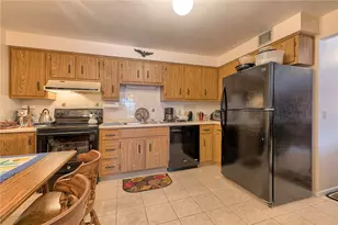 3 Alta Vita Dr, Hempfield Township, PA 15601 - Photo 13