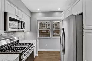 177 Old Village Ln, Bethel Park, PA 15102 - Photo 11