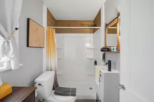 711 Louisa St, Pittsburgh, PA 15210 - Photo 17