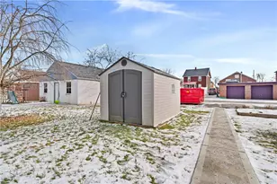 209 Line Ave, Ellwood City, PA 16117 - Photo 23