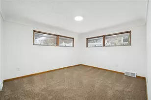 600 Lewis Ave, Jeannette, PA 15644 - Photo 15