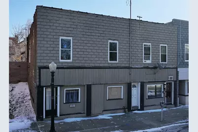 221 5th St, Ellwood City, PA 16117 - Photo 1