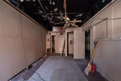 221 5th St, Ellwood City, PA 16117 - Photo 17