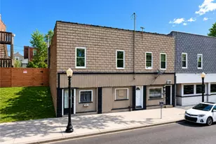 221 5th St, Ellwood City, PA 16117 - Photo 1