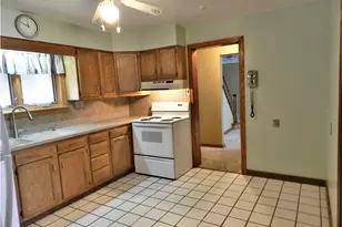 635 Green St, Southwest Greensburg Boro, PA 15601 - Photo 5