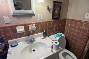 227 Thornwood Dr, Canonsburg, PA 15317 - Photo 13