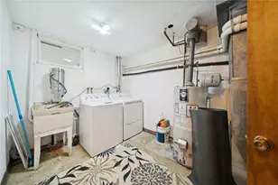 1402 Swede Hill Rd, Hempfield Township, PA 15601 - Photo 27