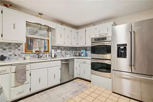 1402 Swede Hill Rd, Hempfield Township, PA 15601 - Photo 11