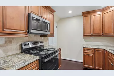 2339 Collins Rd, Pittsburgh, PA 15235 - Photo 9