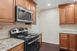 2339 Collins Rd, Pittsburgh, PA 15235 - Photo 9