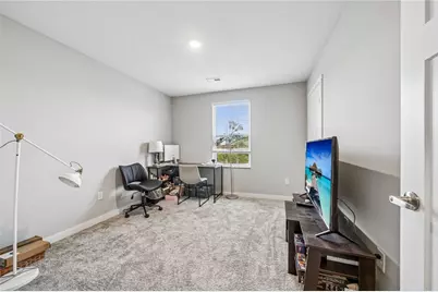 222 Victoria Dr, Pittsburgh, PA 15239 - Photo 41