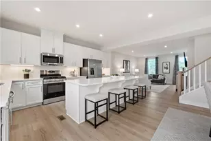 503 Nolan Cir, Cranberry Township, PA 16066 - Photo 5