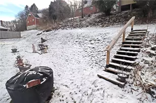 437 Cedar St, Jeannette, PA 15644 - Photo 15