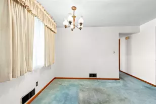 206 S Thompson Ln, Hempfield Township, PA 15642 - Photo 11