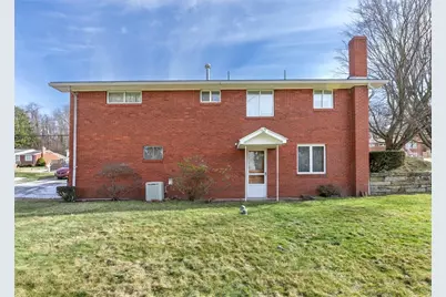 206 S Thompson Lane, Hempfield Township, PA 15642 - Photo 5