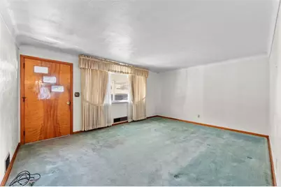 206 S Thompson Lane, Hempfield Township, PA 15642 - Photo 7