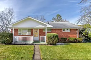 206 S Thompson Ln, Hempfield Township, PA 15642 - Photo 1