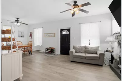 624 Line Ave, Ellwood City, PA 16117 - Photo 7