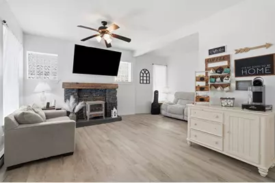 624 Line Ave, Ellwood City, PA 16117 - Photo 5