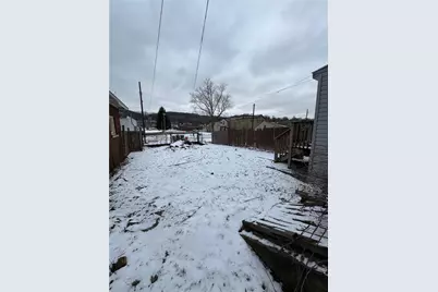 2315 7th Ave., Beaver Falls, PA 15010 - Photo 5