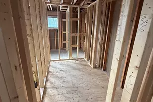 75 W Liberty Rd, West Alexander, PA 15376 - Photo 9